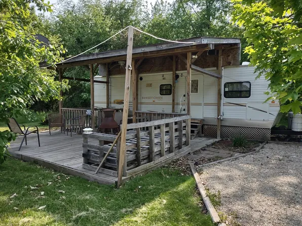 19/77 Woodhaven Lakes, Sublette, IL 61367