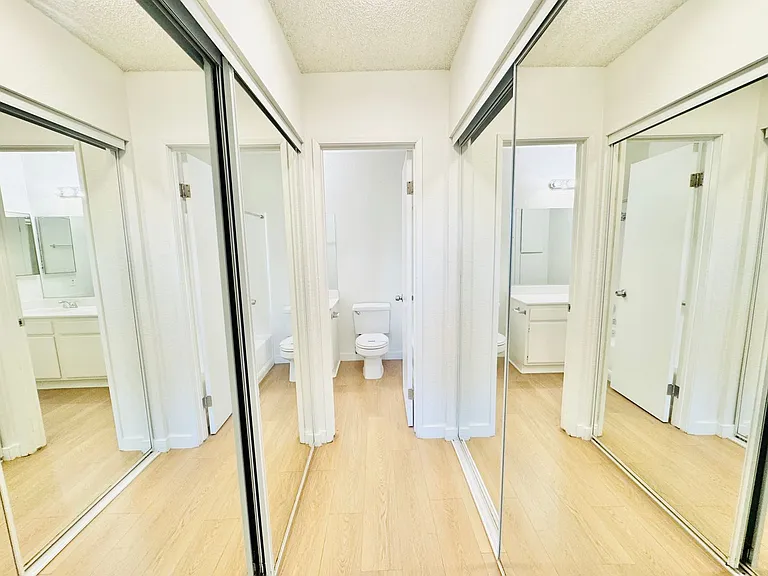 Westpark Apartments — Photo 11