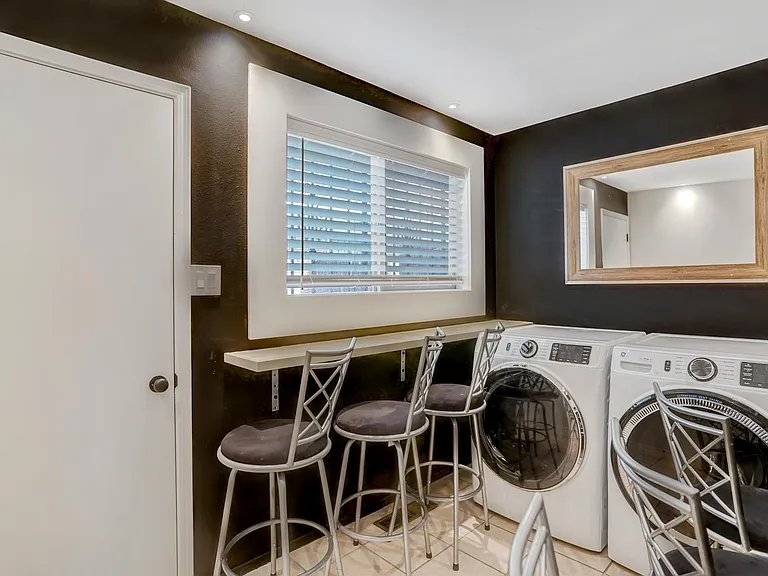 314 Alvarado Dr NE #A — Photo 16