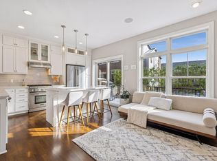 336 Spring St, Saint Paul, MN 55102