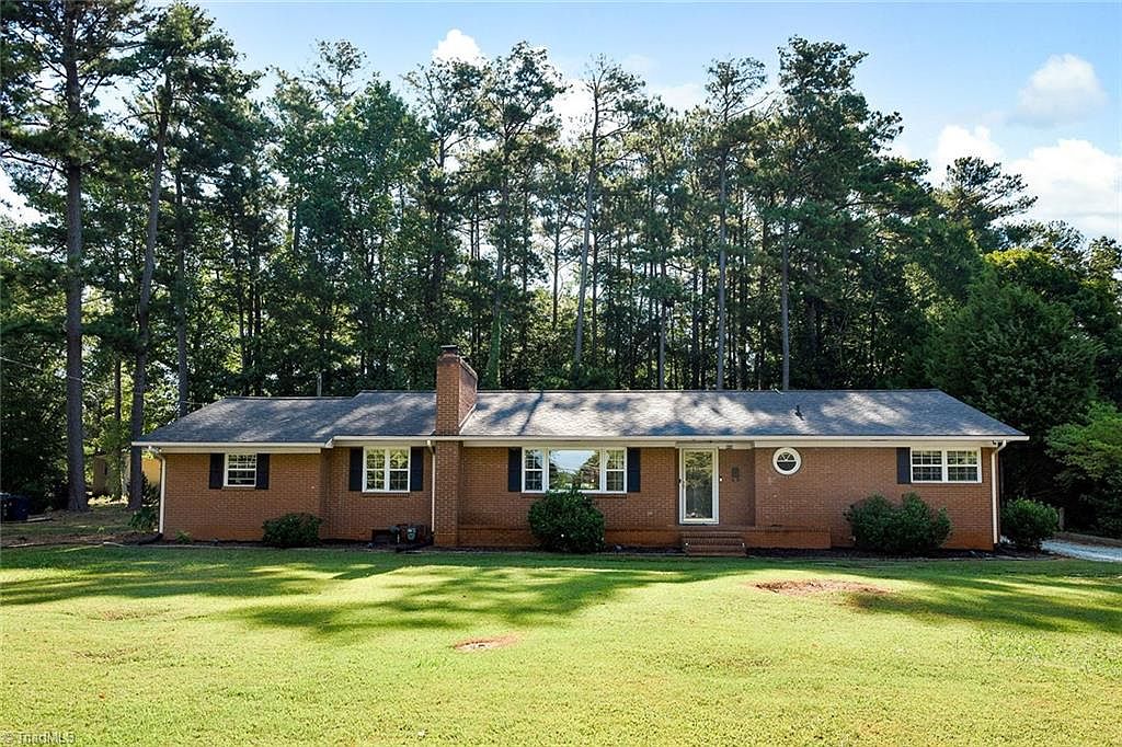 915 Fairview Dr, Lexington, NC 27292 Zillow