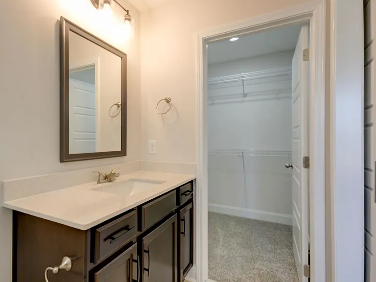 196 Donegal Dr — Photo 15