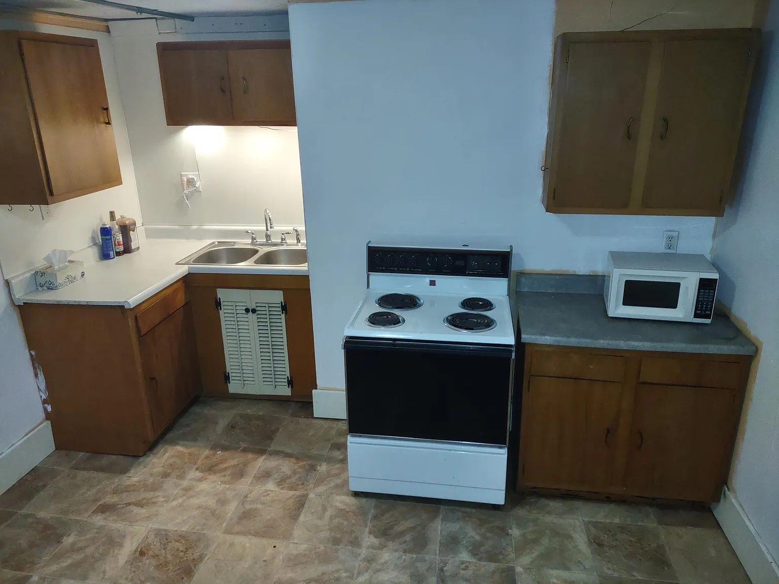 1 bed, 700 sqft, $850 — Photo 2