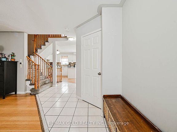 5th image of 24 Seaside Cir