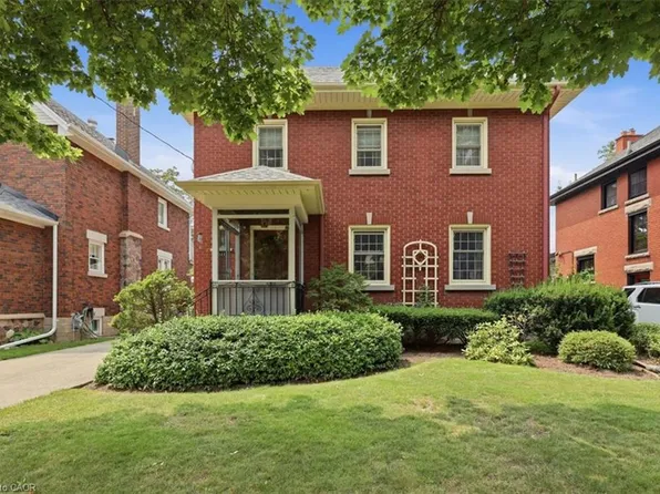 111 Filbert St, Kitchener, ON N2H 1Y3
