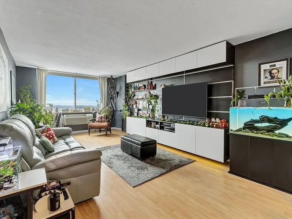 118-18 18th Un #21E, Kew Gardens, NY 11415