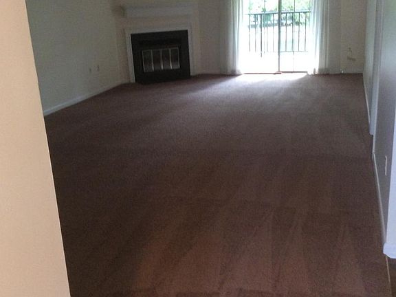 Oversized Living/dining Room
