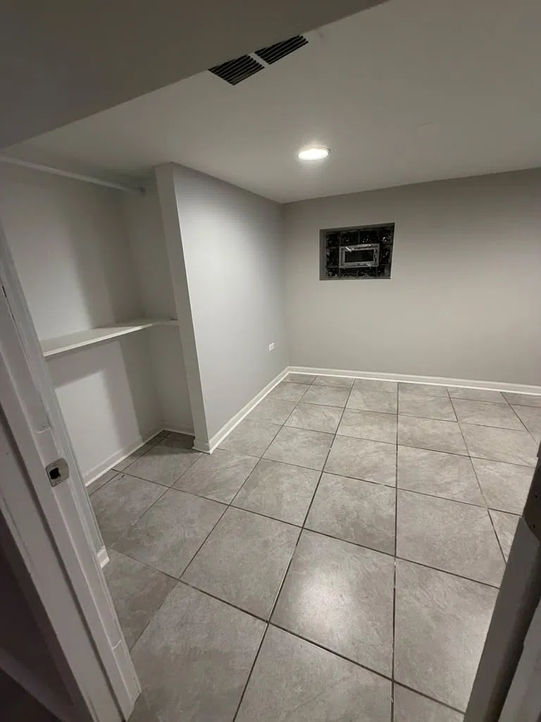 1 bed, $700 — Photo 1
