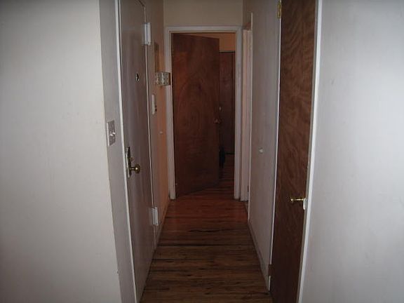 3rd image of 2531 Steinway St APT 1F