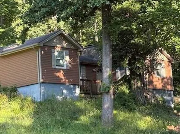 2200 Youngs Dr, Haymarket, VA 20169