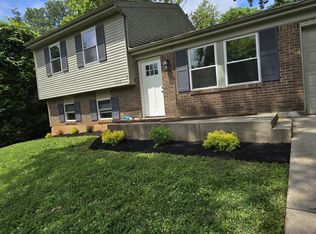 9008 John Paul Ct, Louisville, KY 40229