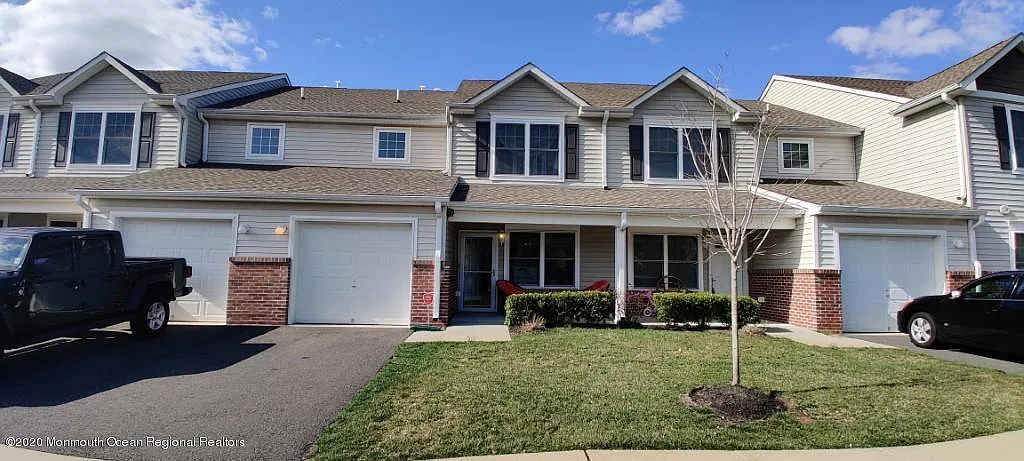 106 Harvest Way photo 1