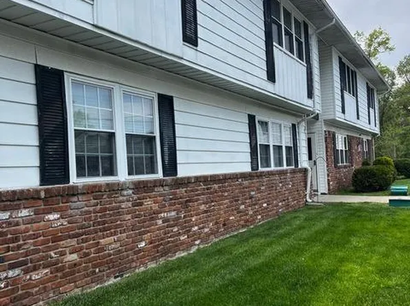 69 Galewood Dr APT A, Matawan, NJ 07747