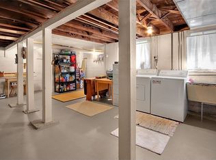 2212 30th Ave W, Seattle, WA 98199