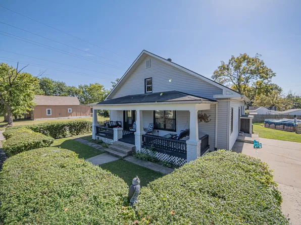 923 Emerson St, Moberly, MO 65270