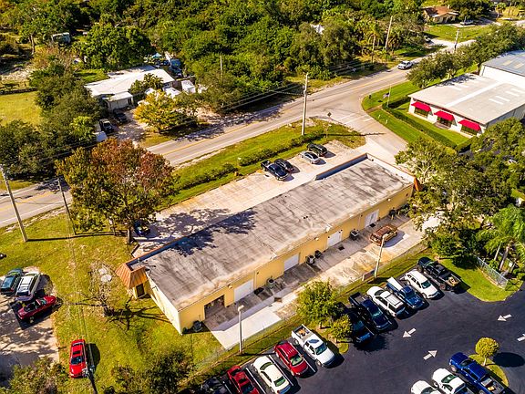 3rd image of 300 Old Dixie Hwy