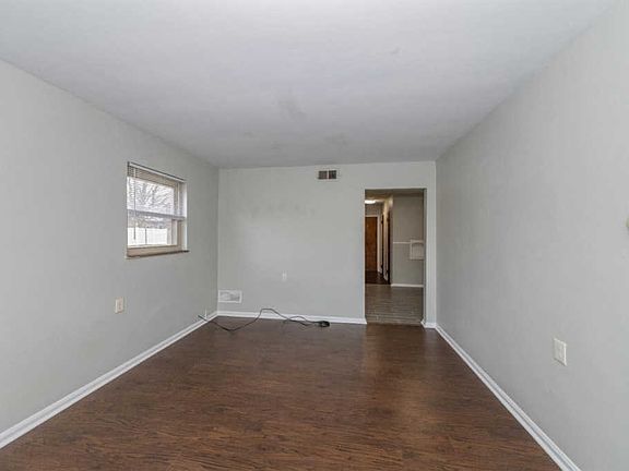 5th image of 4851 Oaklawn Dr