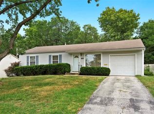 7906 W 86th St, Overland Park, KS 66212