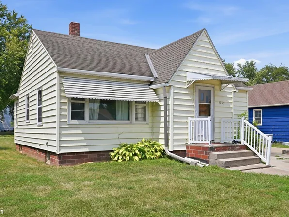 1709 8th St, Harlan, IA 51537