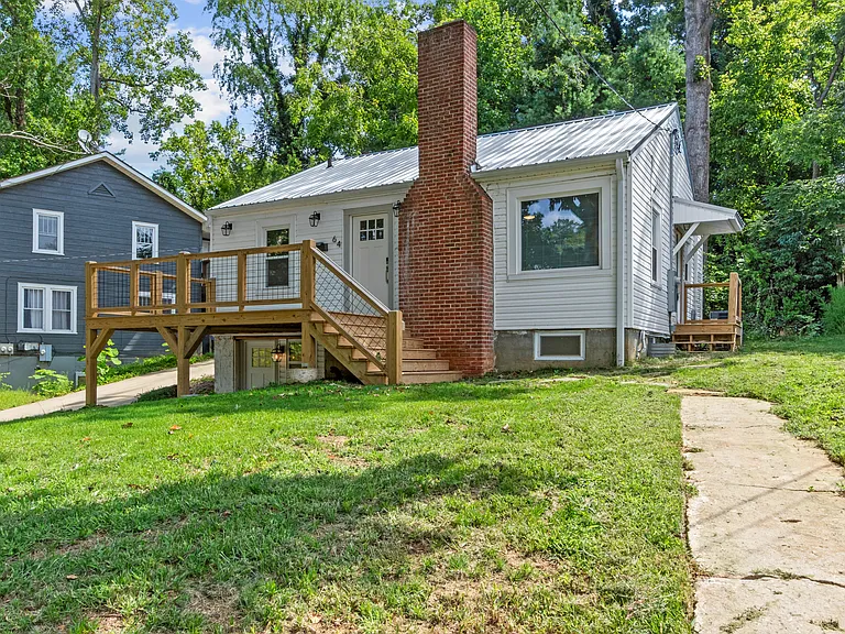 64 Druid Dr — Photo 1