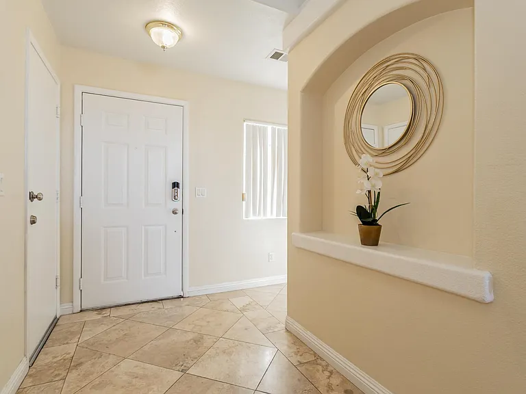 8708 Raindrop Canyon Ave — Photo 19