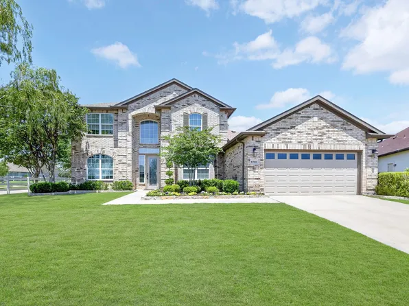 8701 Freeport Dr, Denton, TX 76207