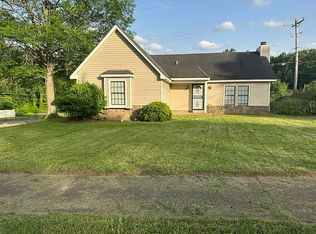 4891 Summitridge Dr, Memphis, TN 38128