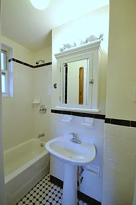 Rented by Bold New York | media 26