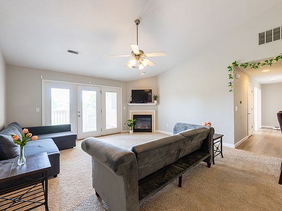4th image of 3606 Thornhill Dr #0