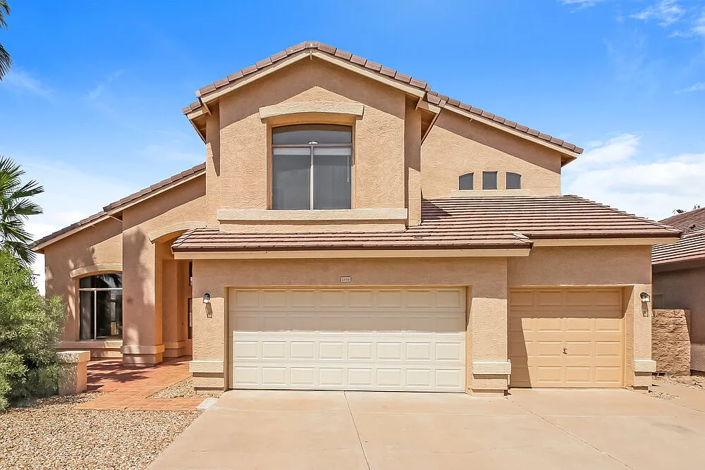 4 bed, 3.0 bath, 3102 sqft, $3,185 — Photo 1