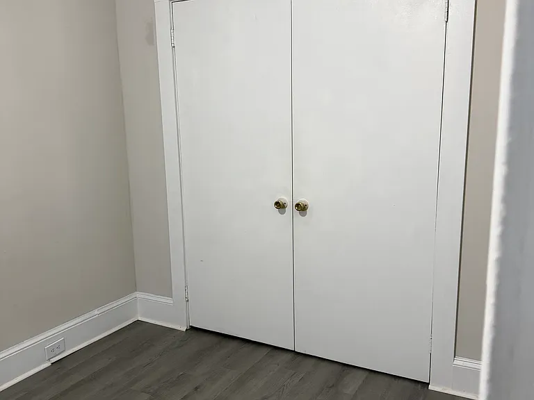 614 5th St #2 — Photo 3