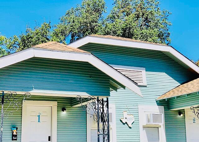 1st image of 2107 Iowa St APT 1