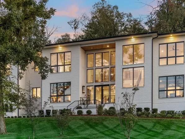 1323 Harding Pl, Nashville, TN 37215