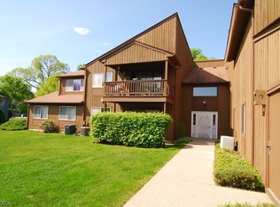 130 Drake Ln, Ledgewood, NJ 07852
