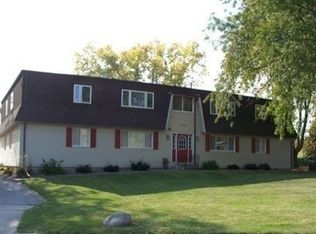 1637 Carriage Hill Dr, Waterloo, IA 50701