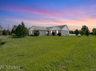 7172 Farrand Rd, Millington, MI 48746