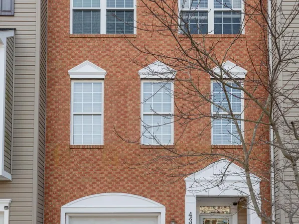 43621 Marguerite St, California, MD 20619