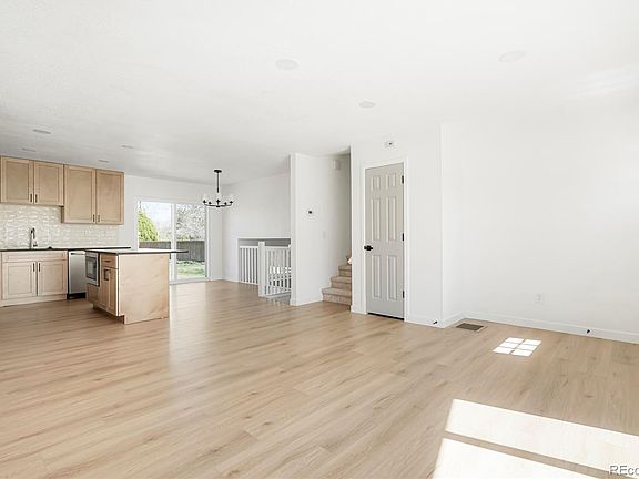 3rd image of 9457 W Hamilton Drive
