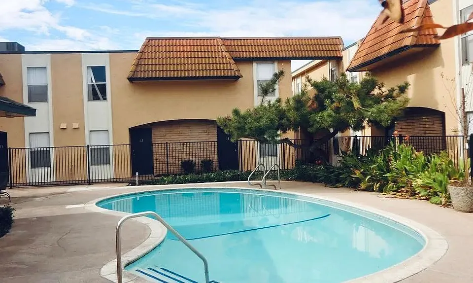 Marconi Vista Townhomes