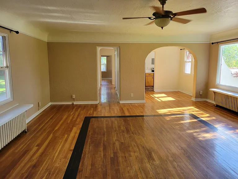 2036 Leroy St #12 — Photo 11