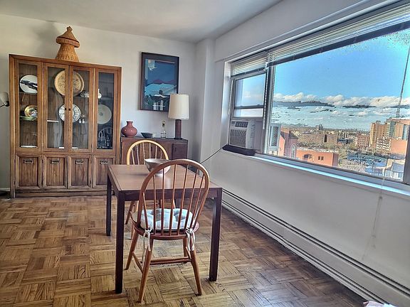 4th image of 6 Fordham Hill Oval APT 12C