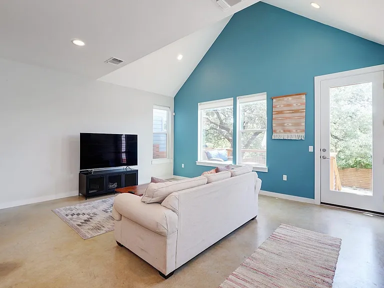 3108 Aldwyche Dr — Photo 6