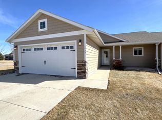1923 Tanbury Ln, Brookings, SD 57006