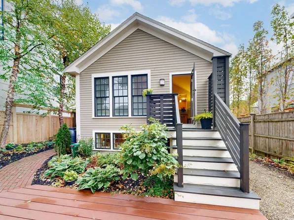 18 Hazel St, Cambridge, MA 02138