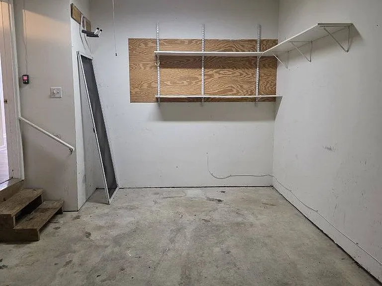 24 Woodcrest Ct — Photo 11