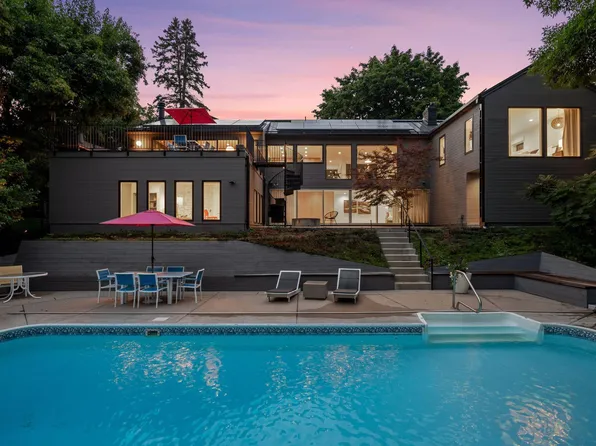 3617 W 55th St, Edina, MN 55410