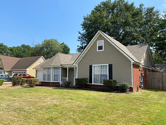 3rd image of 951 Pine Birch Pl