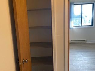 7918 60th Ave APT 104, Kenosha, WI 53142