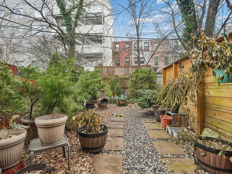 815 Willow Ave #2R — Photo 12