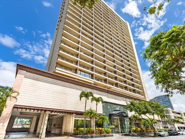 440 Olohana St APT 1707, Honolulu, HI 96815